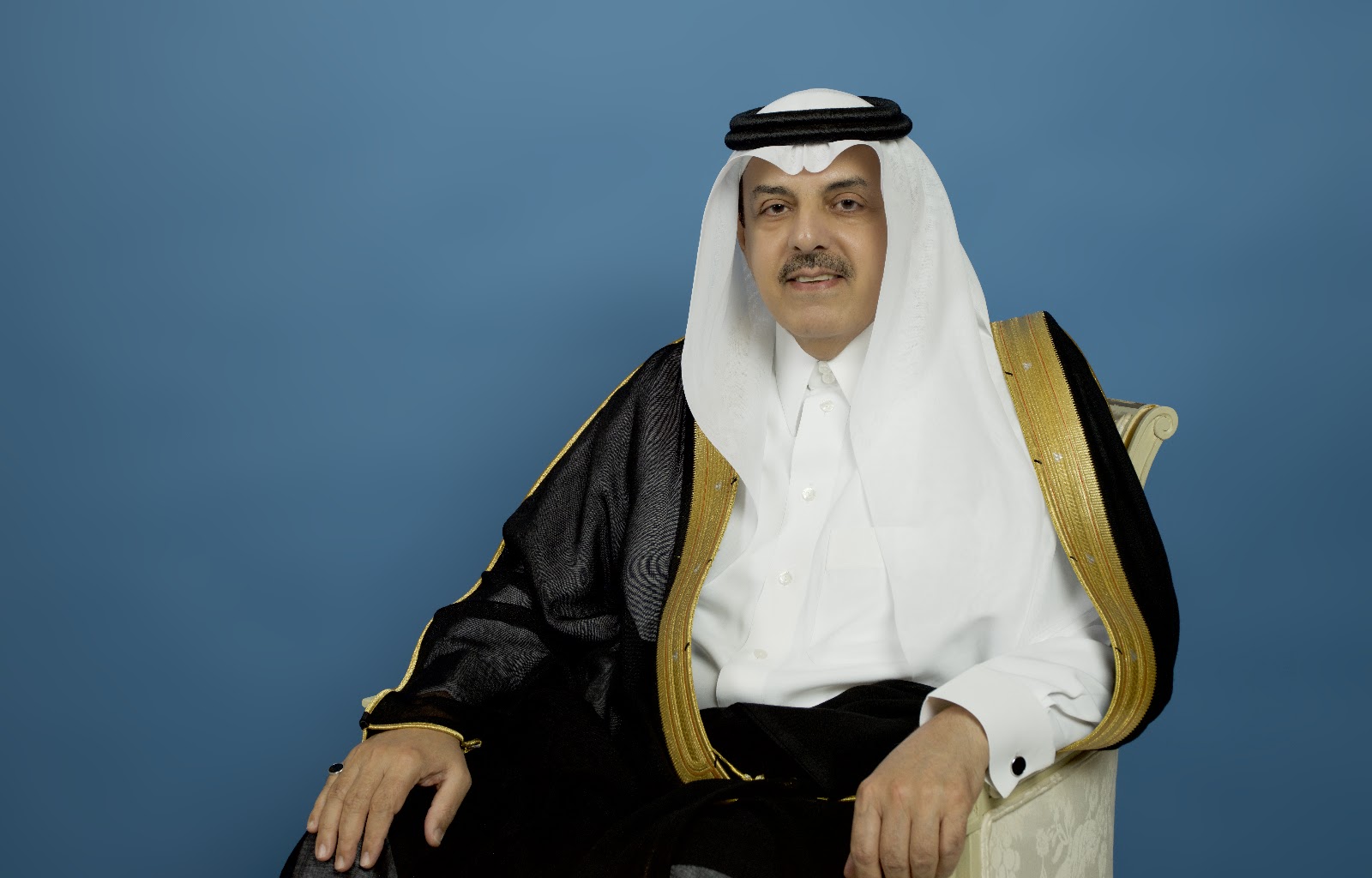 ابتسامة لا تفارقه