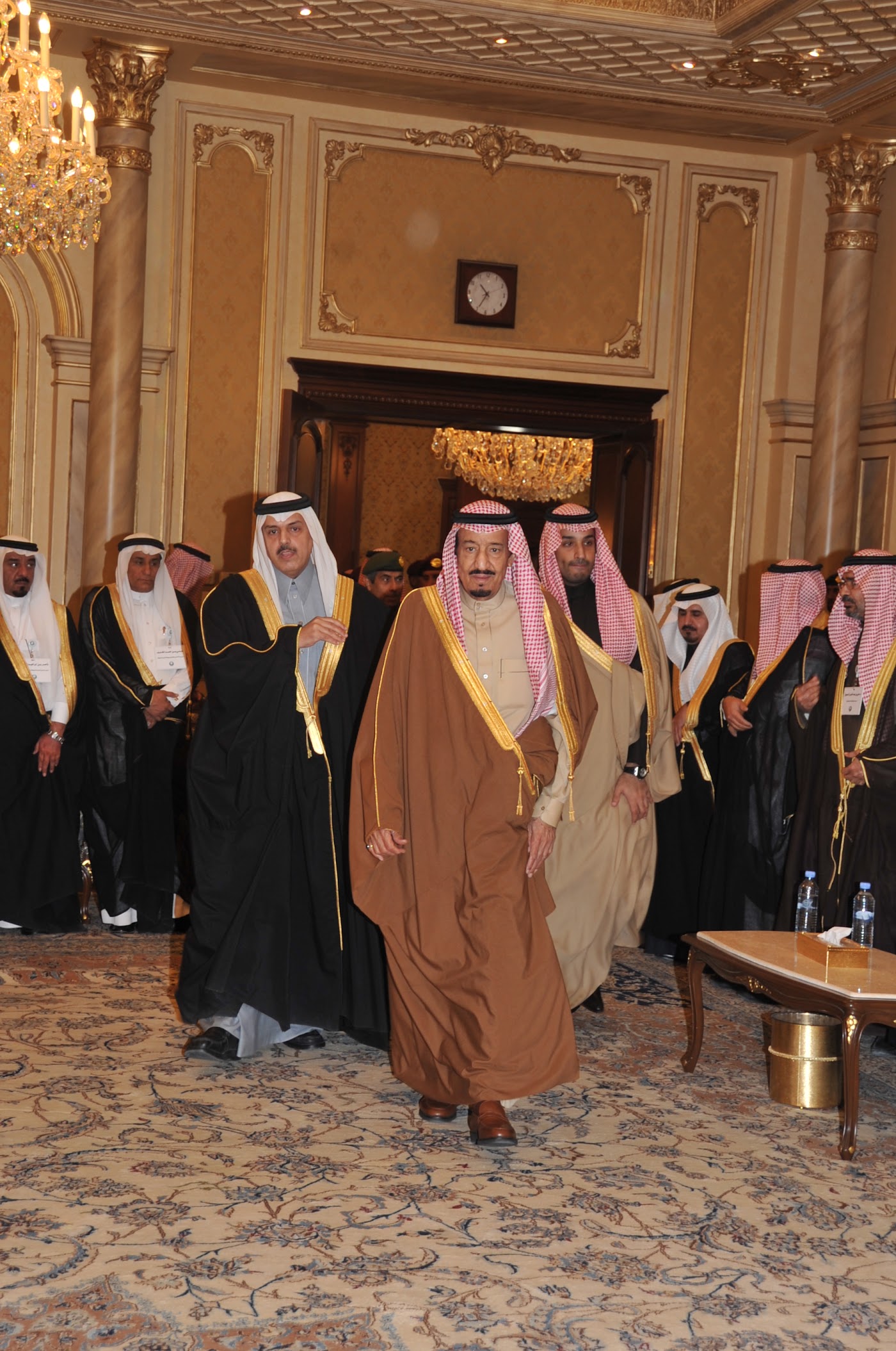 صاحب السمو الملكي الأمير سلمان بن عبدالعزيز وزير الدفاع رئيس مؤسسة الرياض الخيرية للعلوم